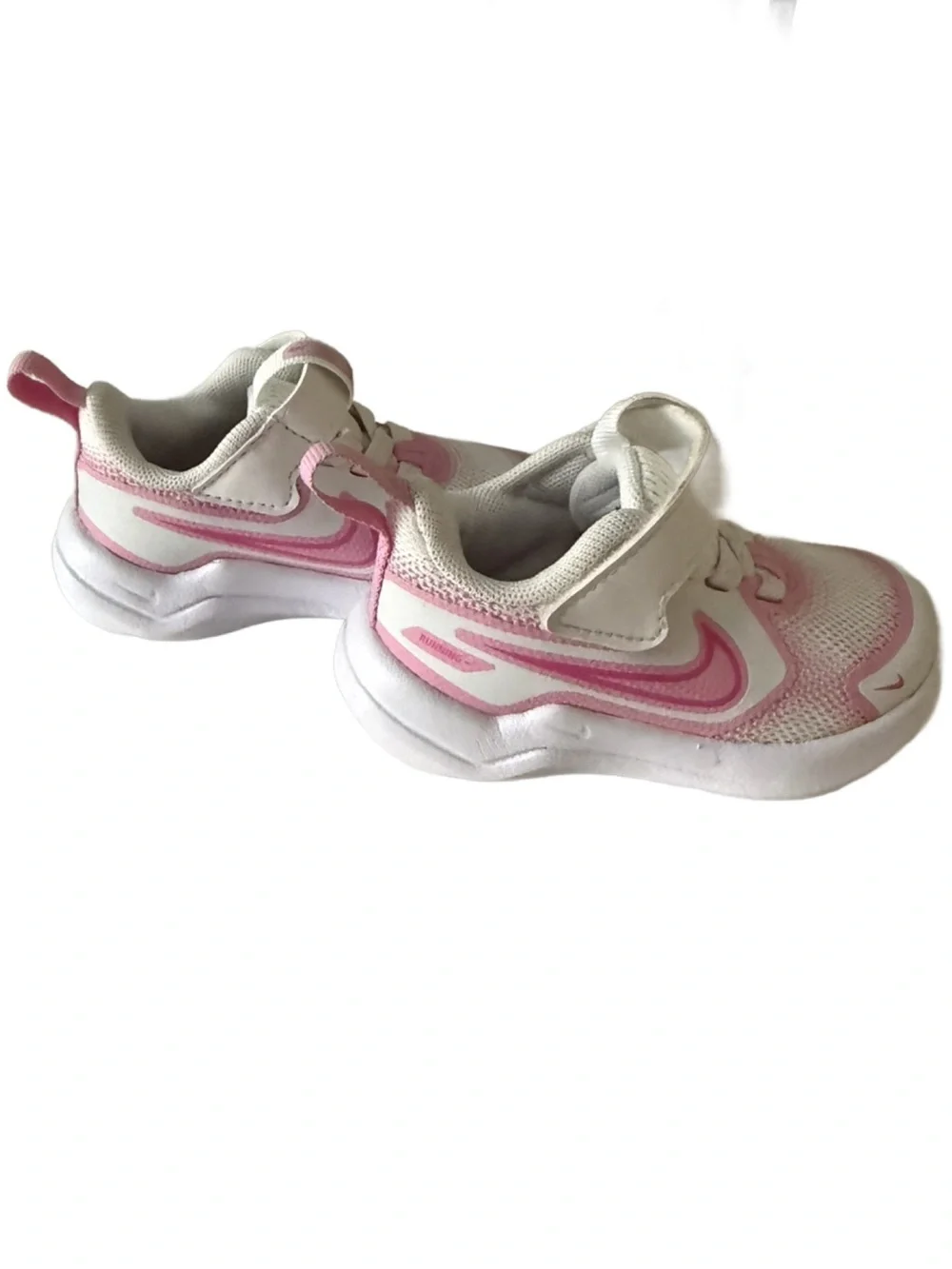 Nike Toddler Cosmic Runner White and Pink Velcro Athletic Sneakers. 4C
